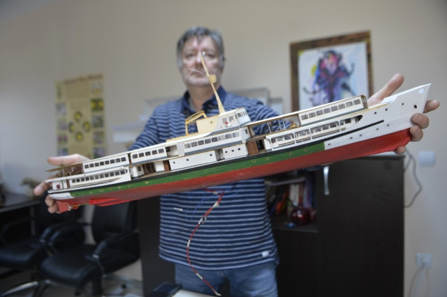 Emekli Bankacının Maket Gemi Tutkusu