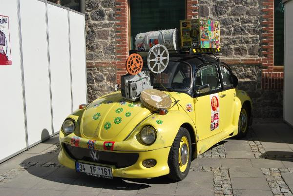 Klasik Araçlar ve Hobi Kulübü İzmir Retro Festivali’nde