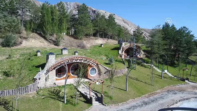 Sivas’ın ‘Hobbit Evleri’ Dünyanın İlgisini Çekti