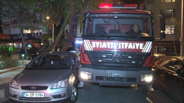 Kadıköy’de 14 Katlı Apartmanda Yangın Paniği