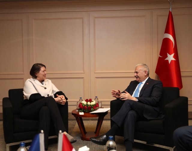 Binali Yıldırım AB Komiseri Bulç ile Bir Araya Geldi